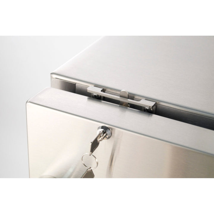 Fire Magic 3589-DR 24-Inch Outdoor Rated Stainless Steel Refrigerator – Right Hinge