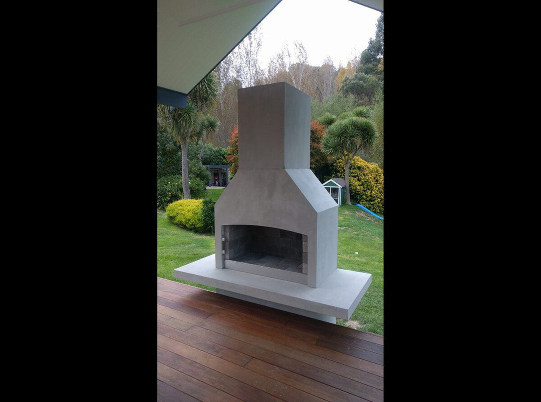 Flare - Signature Classic - Outdoor Fireplace