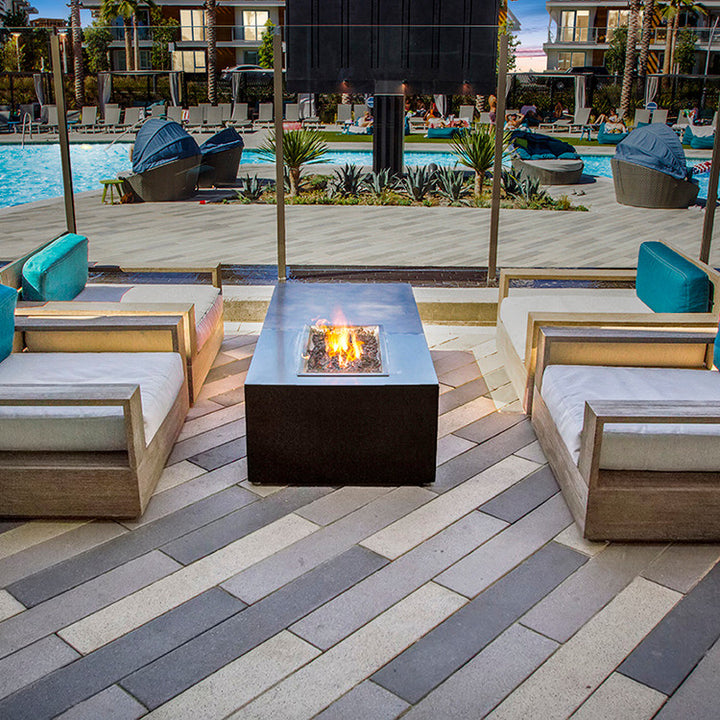 COOKE Austin Fire Pit Table