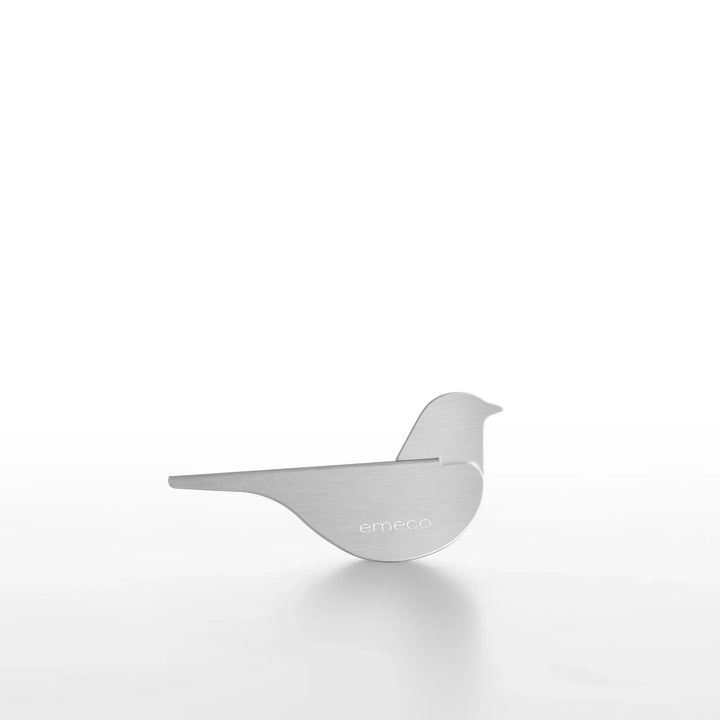Medium- Blackbird