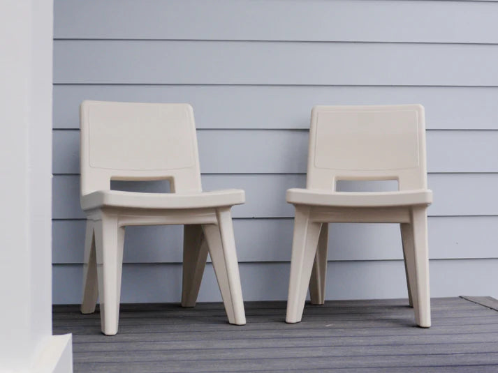 Fresco Dining Chair - Modern Outdoor Dining Chair in Marine-Grade Polyethylene for Patio, Deck & Garden