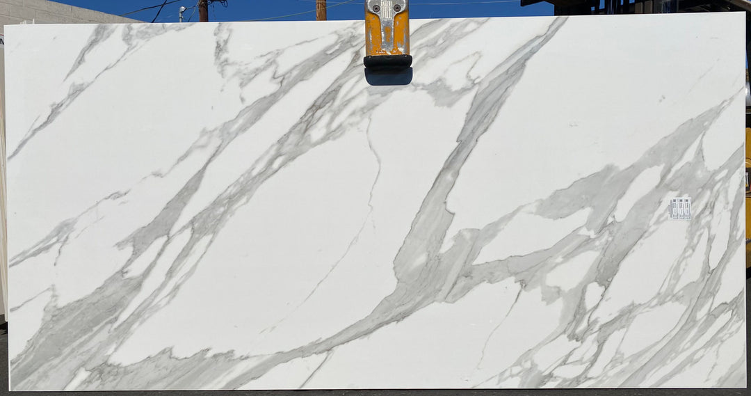 COOKE Santa Barbara Fire Pit Table 48" x 34" x 17" - White Marble porcelain