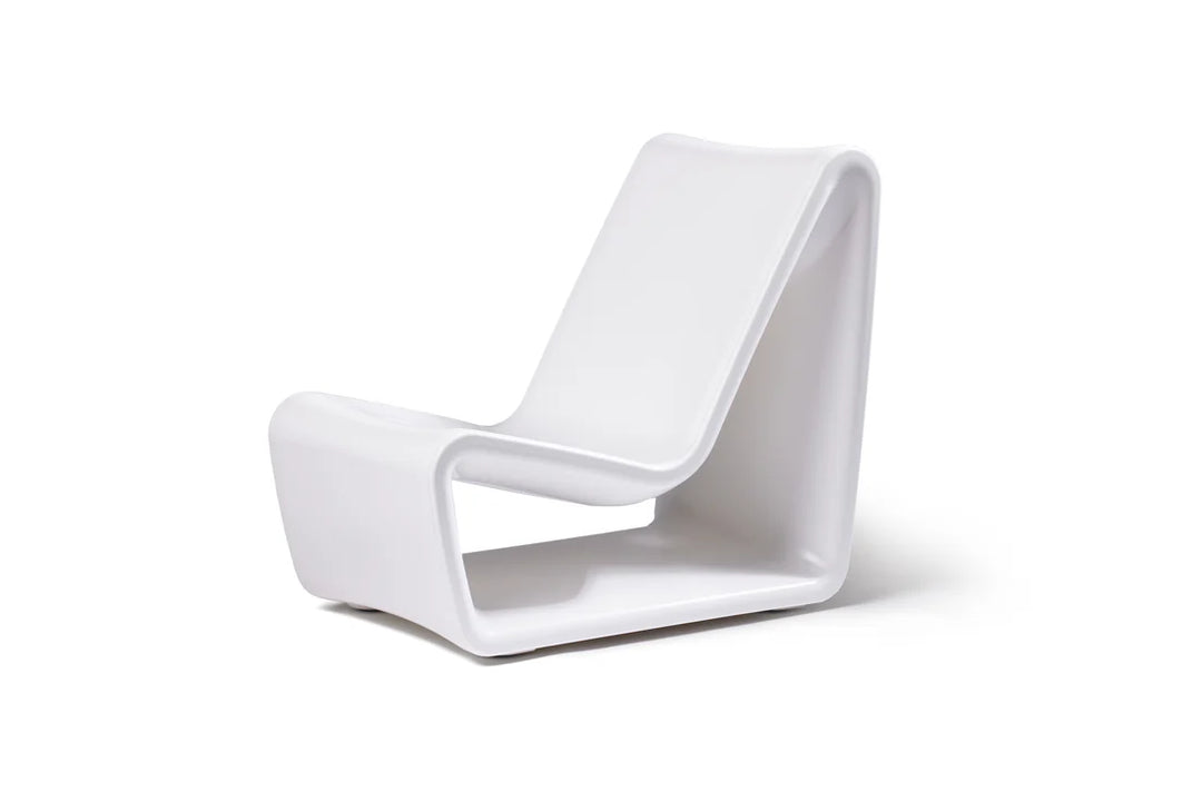 Loop Lounge Chair – Modern Outdoor & In-Pool Lounge Chair for Tanning Ledges with Optional Loop Side Table