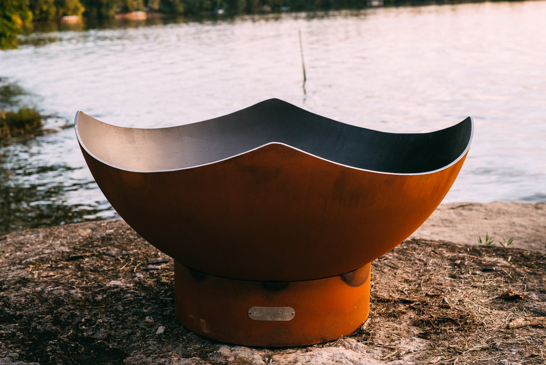 Manta Ray Fire Pit: Wood, Gas, or Propane Options