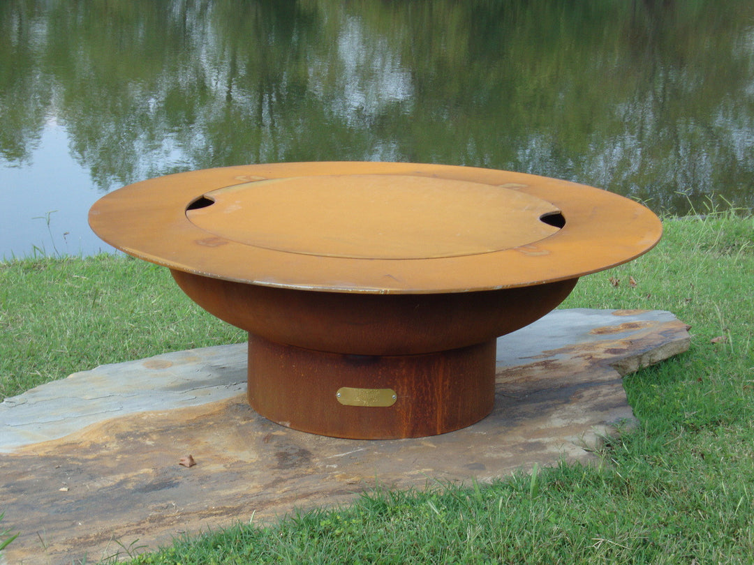 Saturn w/lid