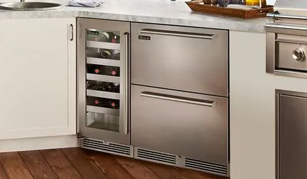 Perlick Signature Series 15-Inch Right-Hinge Outdoor Undercounted Wine Reserve - Stainless Steel Glass Door - HP15WO-4-3R