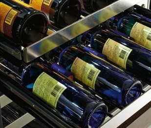 Perlick Signature Series 24-Inch Left-Hinge Outdoor Undercounter Dual Zone Wine Reserve - Stainless Steel Solid Door - HP24DO-4-1L