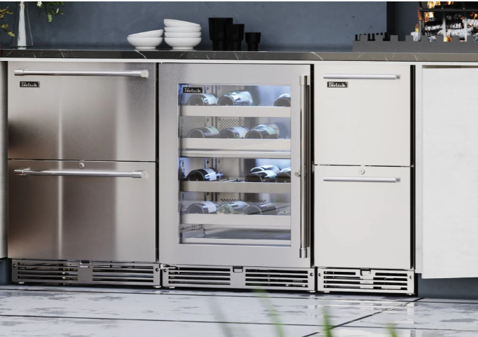 Perlick Signature Series 24-Inch Right-Hinge Outdoor Undercounter Dual Zone Wine Reserve - Panel Ready Glass Door - HP24DO-4-4R