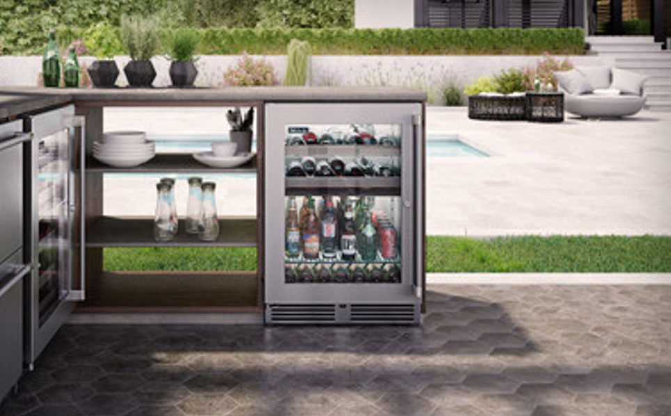 Perlick 24" Signature Series Outdoor Marine Grade Refrigerator with Stainless Steel Glass Door - HP24RM-4-3R