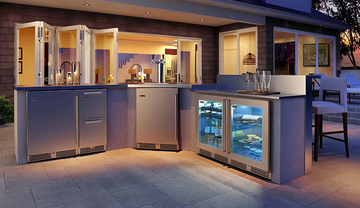 Perlick 18" Depth Signature Series Sottile Outdoor Beverage Center - Solid Wood Overlay Door - Left Hinge - HH24BO-4-2L