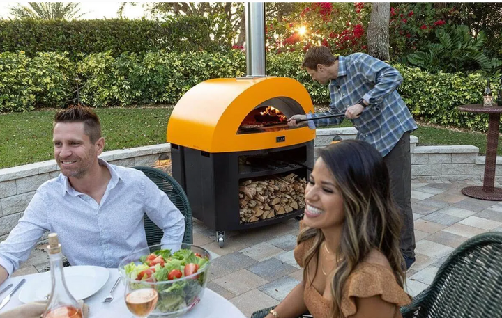 Alfa Moderno 5 Pizze Gas-Fired Pizza Oven In Fire