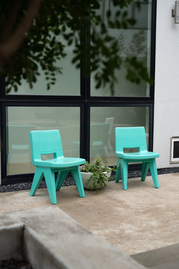 Fresco Dining Chair - Modern Outdoor Dining Chair in Marine-Grade Polyethylene for Patio, Deck & Garden