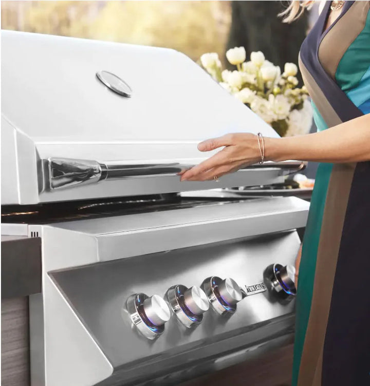 Twin Eagles 54-Inch 4-Burner Built-In Gas Grill with Sear Zone & Two Infrared Rotisserie Burners
