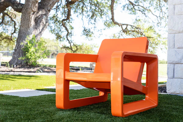 Deck Lounge Chair - Modern Outdoor Resin Lounge Chair for Pool Ledges, Patios & Fire Pits